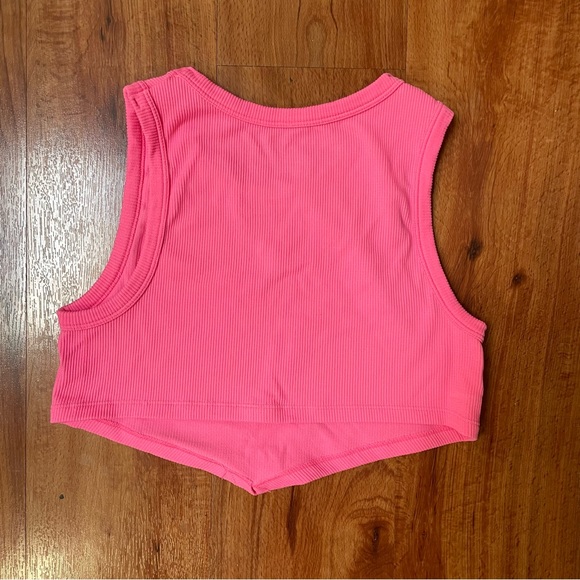 Hot Pink Seamless Crop Top Size M - Picture 2 of 3